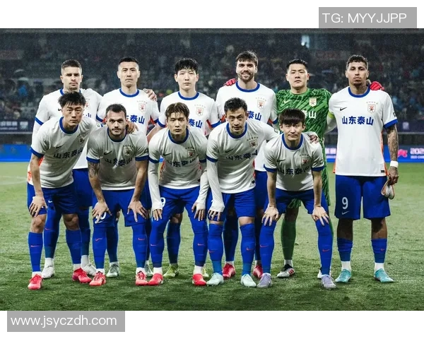 抖音平台上那些风靡全球的足球明星与他们的精彩瞬间 抖音平台上那些风靡全球的足球明星与他们的精彩瞬间