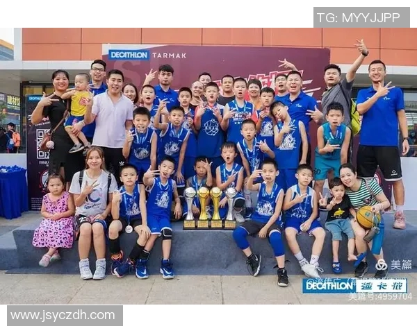 东方启明星U12篮球队展现青春活力努力拼搏追逐梦想的篮球之路