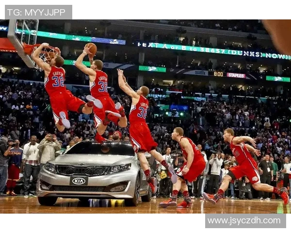 篮球明星在赛场上的精彩瞬间与炫酷动作解析